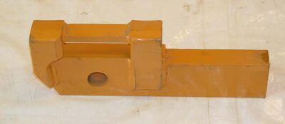 idler bracket L/H - D48592