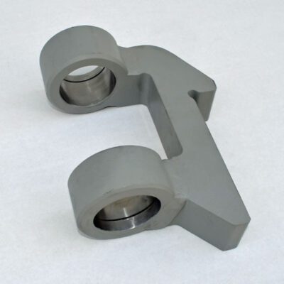 weld on end R/H - D69359